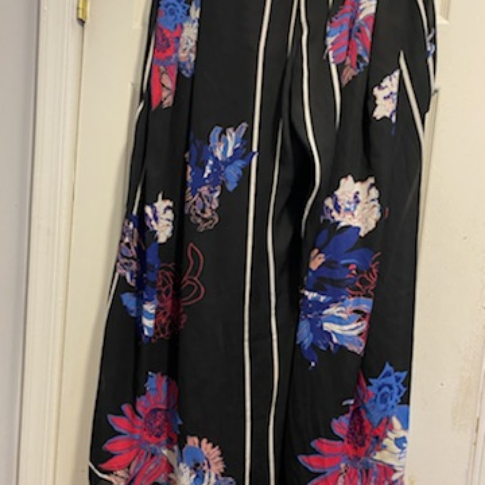 Plus size floral pants